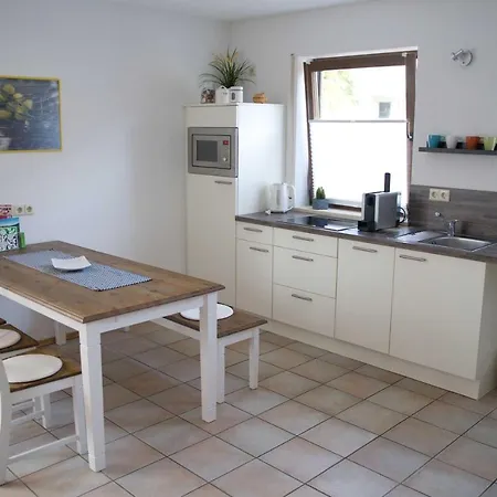Naehe Freiburg Apartment *