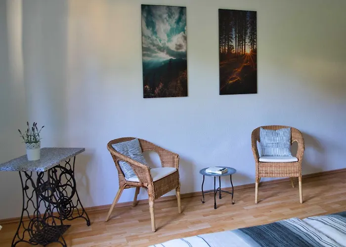 Naehe Freiburg * Holzhausen (Breisgau-Hochschwarzwald)